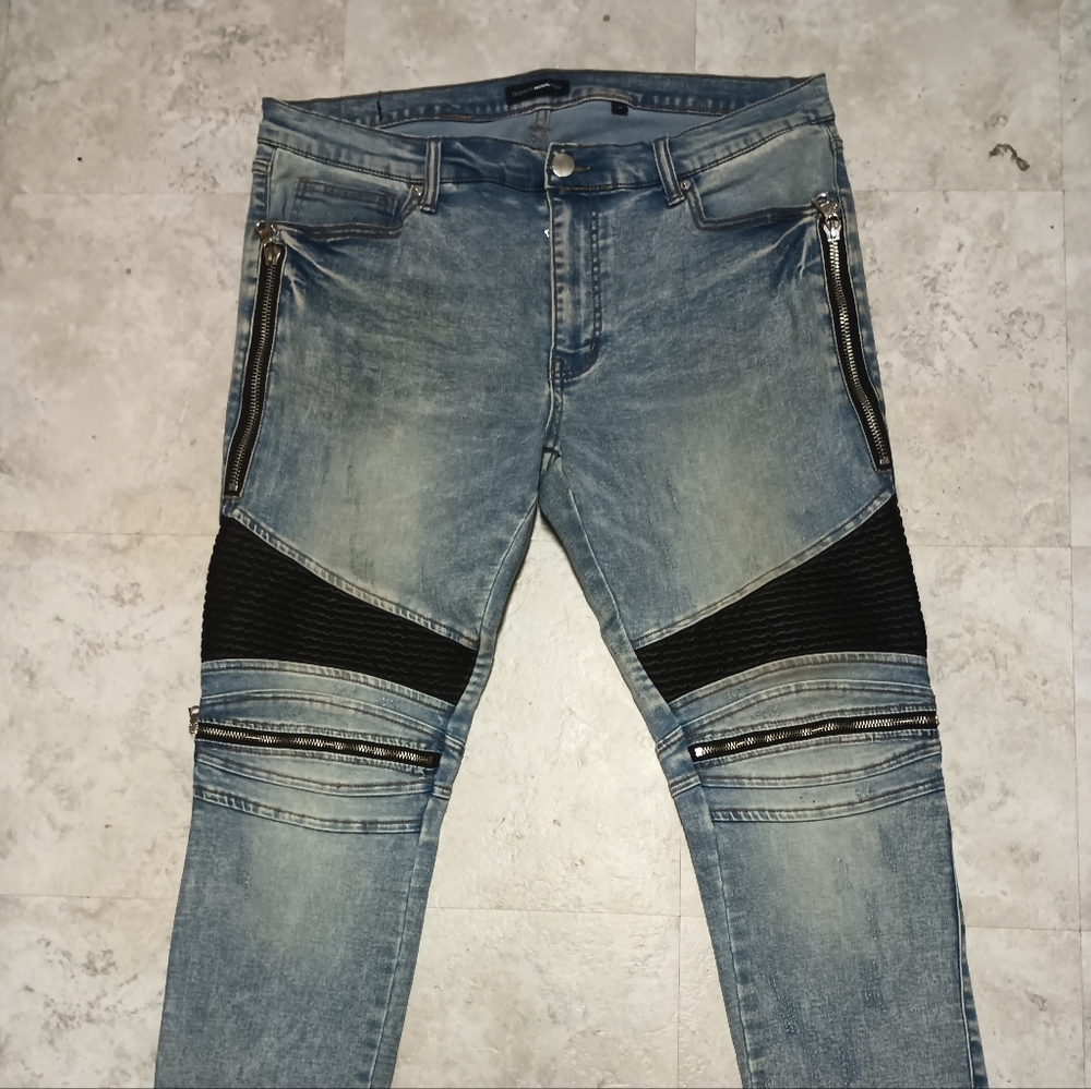Men's Blue Jeans with Black Accents - Picture 2 of 4